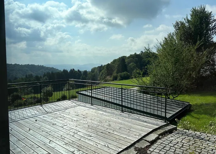 Am Burgberg Feriehus *